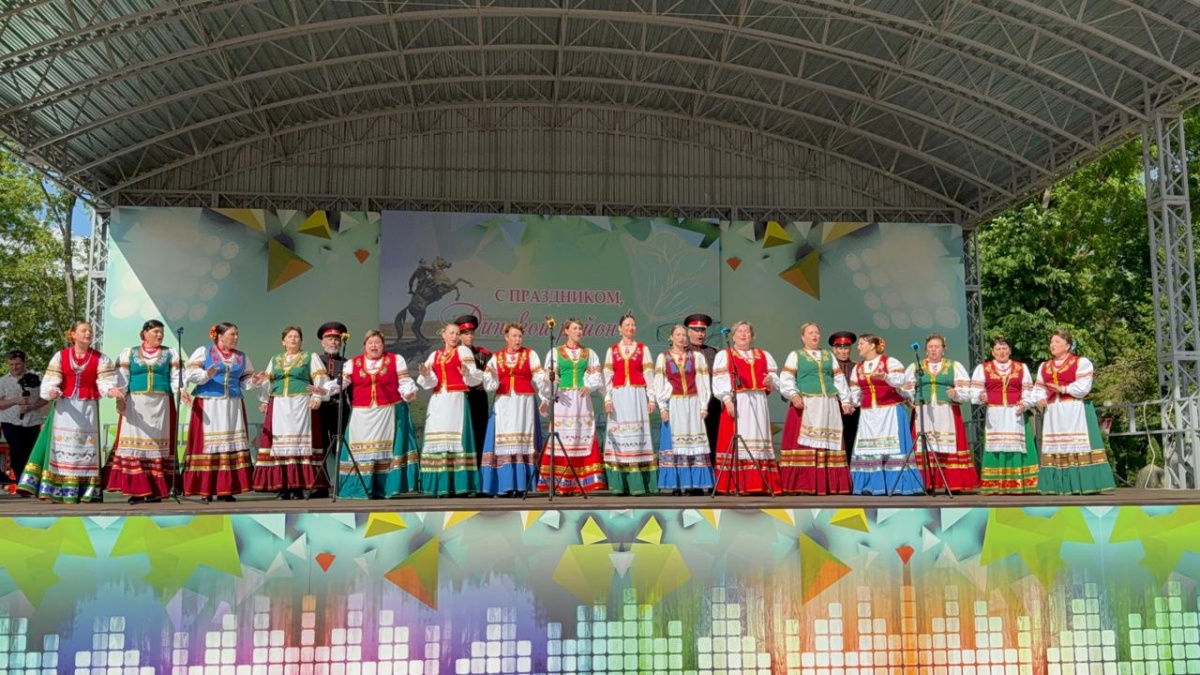 Самодеятельный хоровой коллектив "НАДЕЖДА"