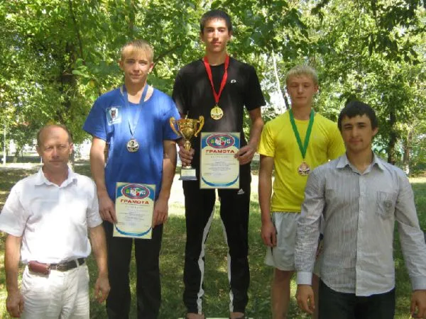 Соревнования гиревиков 15 сентября 2012 года